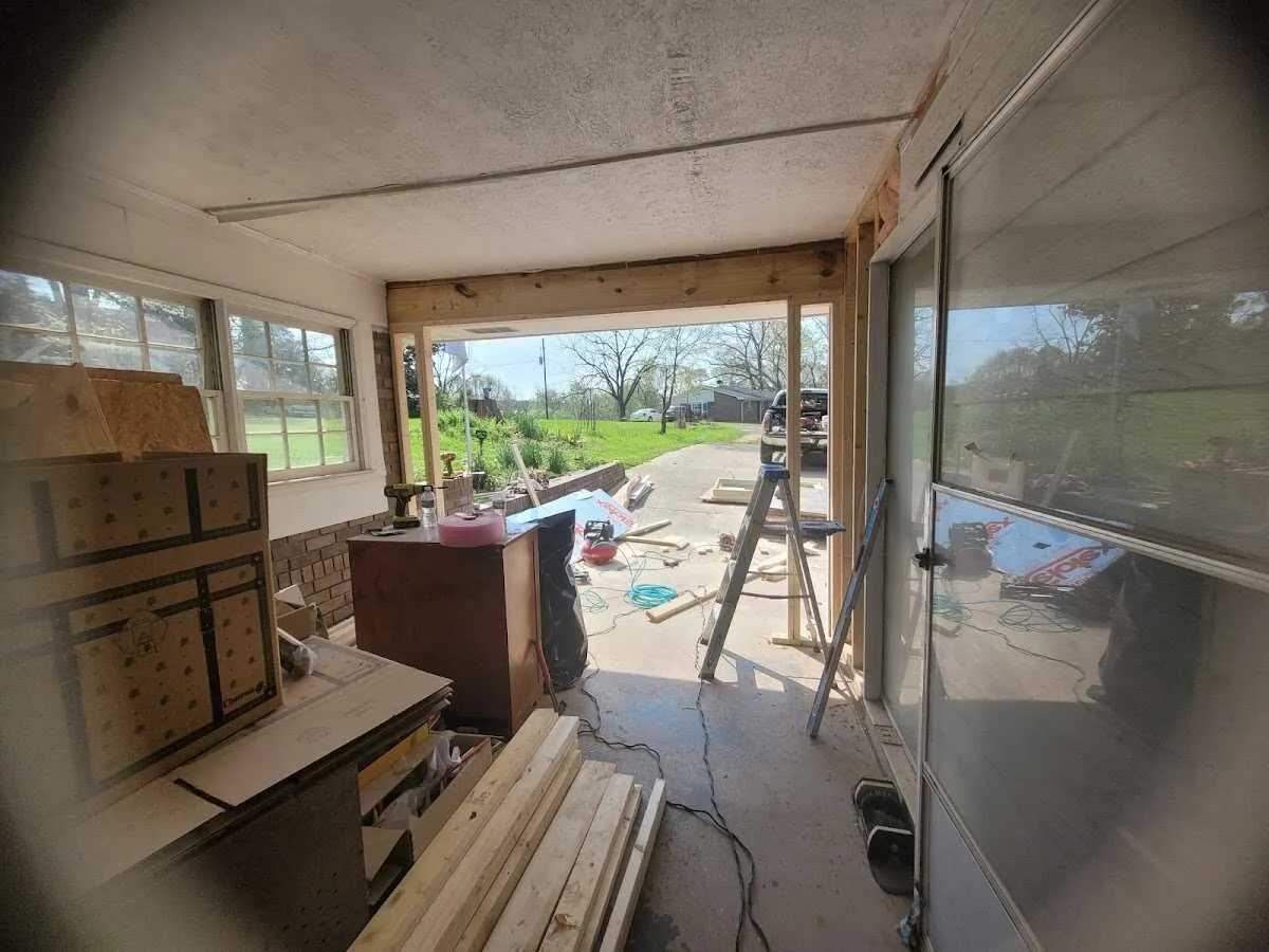 Air movers and dehumidifier for Drying & Dehumidification in Tahlequah